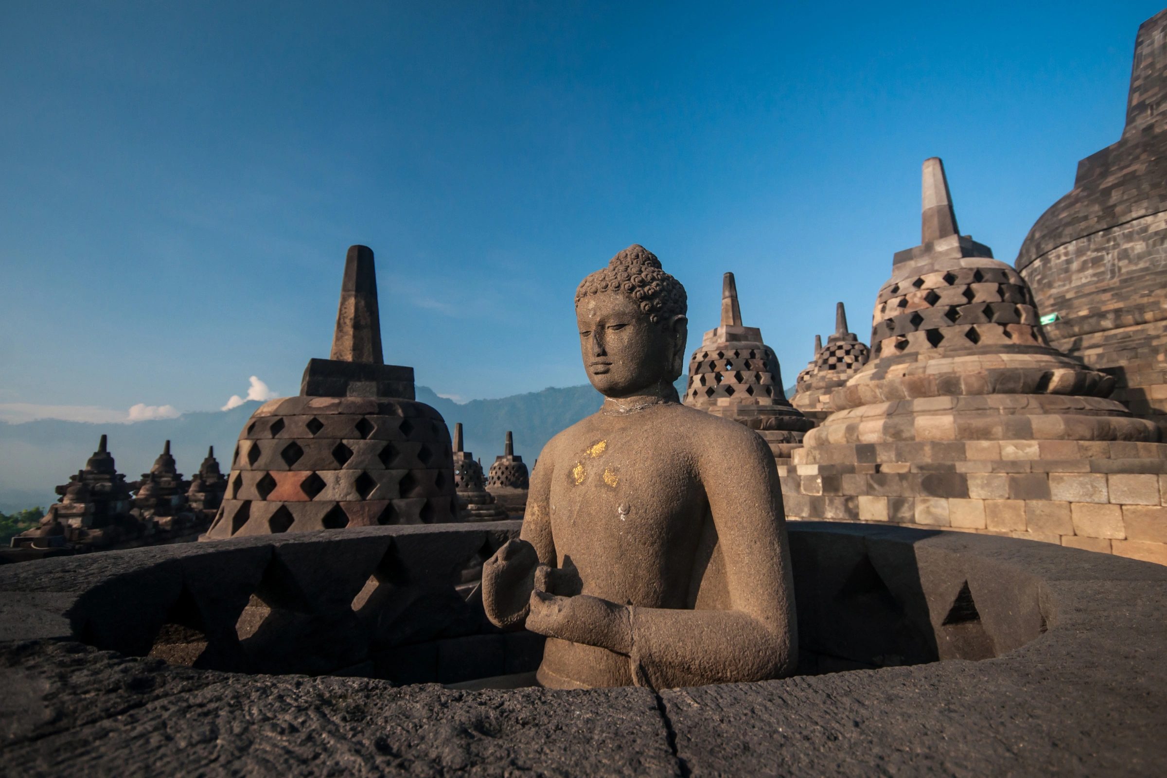 27_Borobudur[1].webp